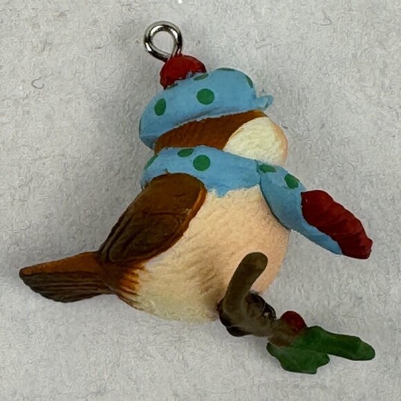 Hallmark 2021 Cozy Lil Critters Mini 1" Tree Ornament 3rd Bird all Bundled Up - Picture 3 of 10